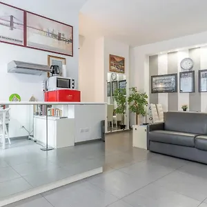  Apartment S. Ambrogio Square Italy
