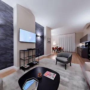  Apartment Manzoni Clc Italy